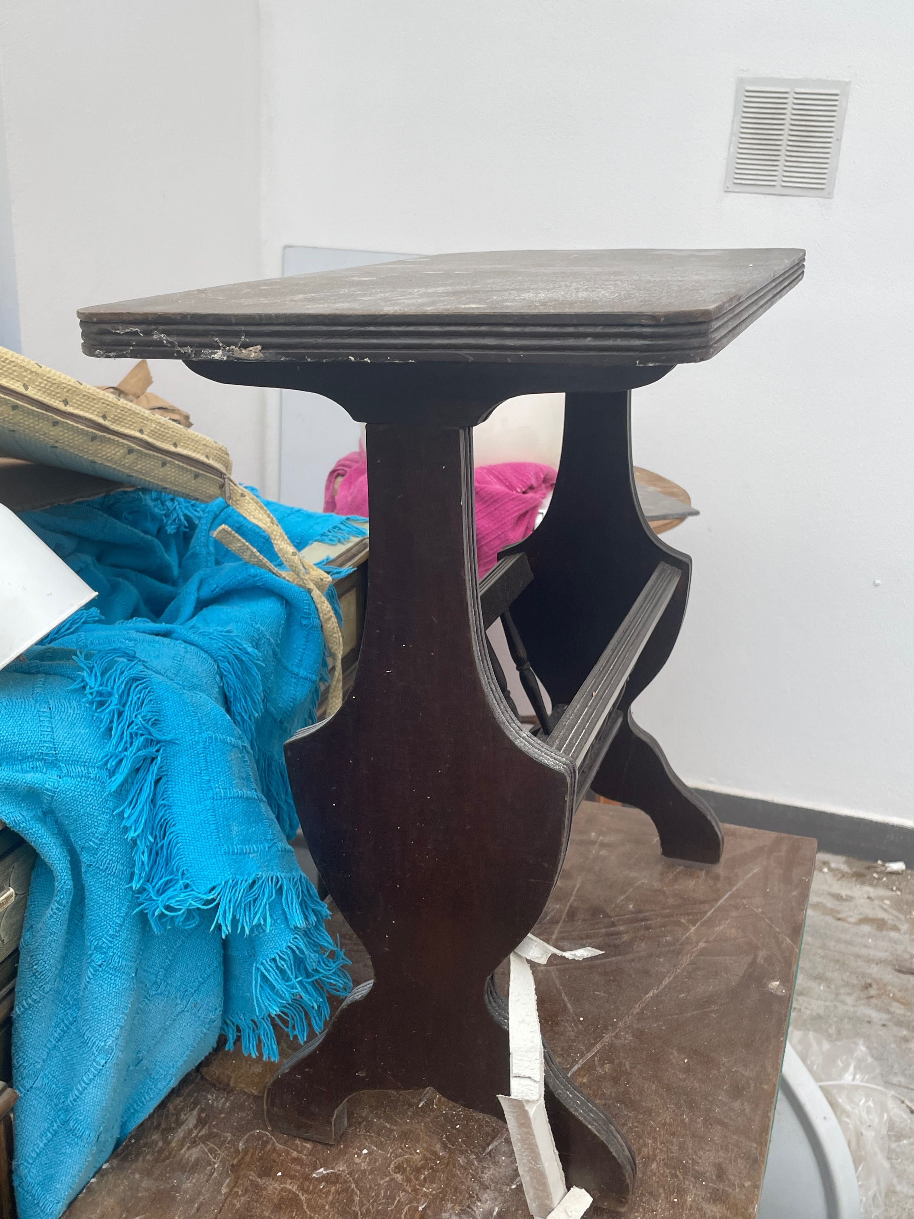 Secretaria em Madeira maciça