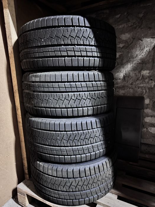 Зимові шини гума зимние r19 255/35 Triangle зима шыны резина