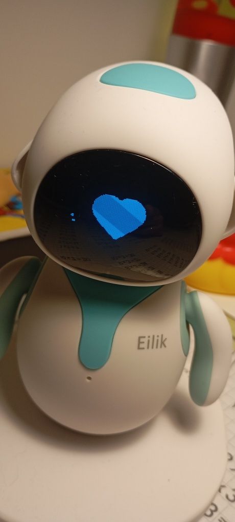 Robot Eilik Energize Lab