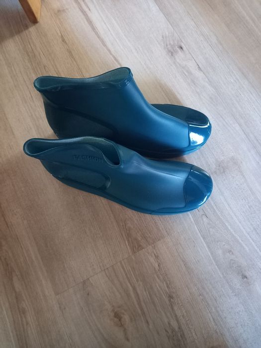 Nowe kalosze za kostkę