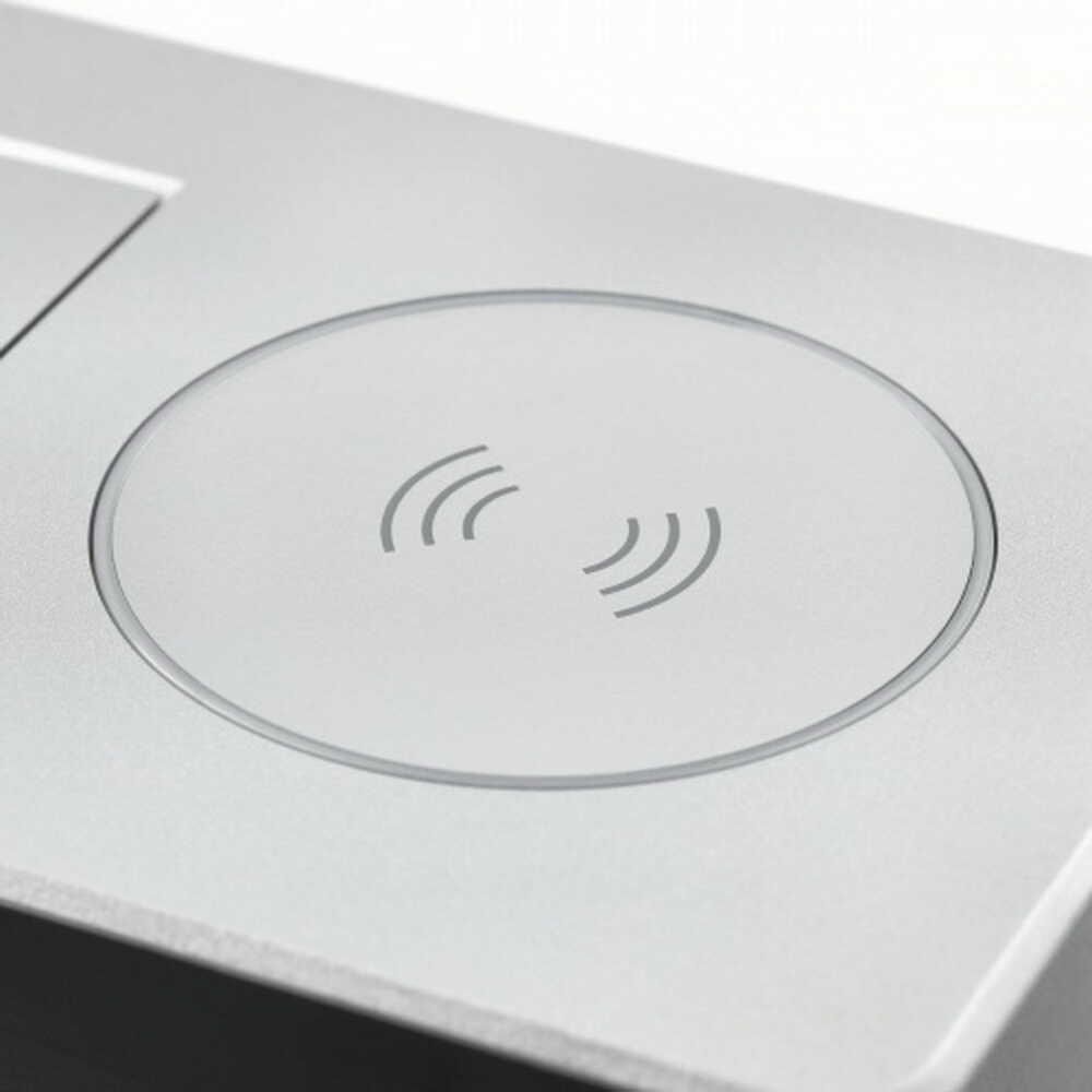 АКЦІЯ! Чорний Подовжувач втроювальний AVARO PLUS USB +C + безпровідна