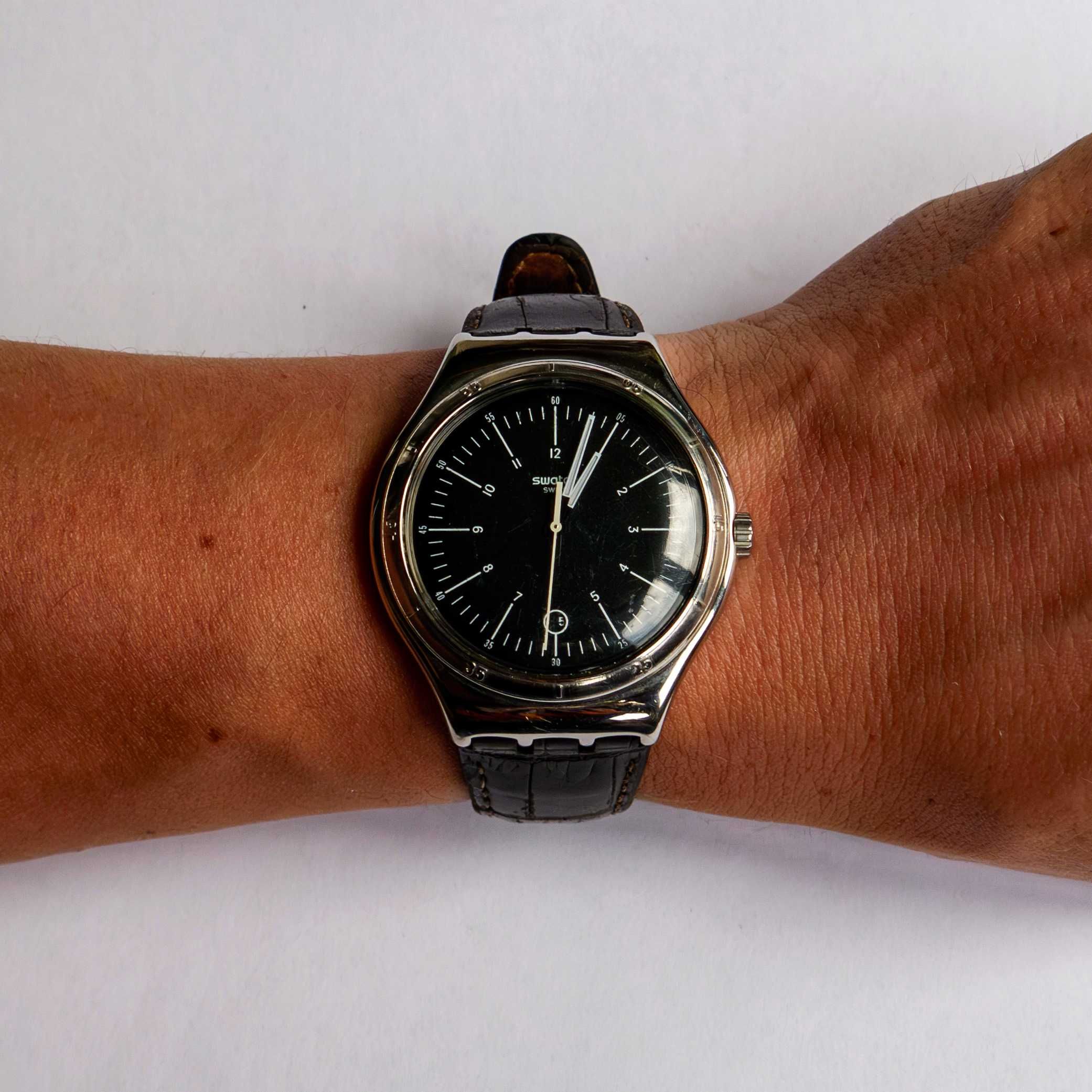 Годинник Swatch металевий