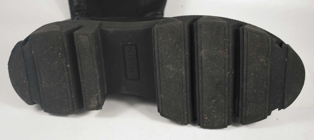 Używane skórzane kozaki Pavement roz. 38