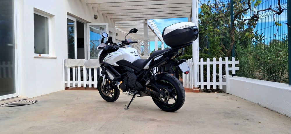 Kawazaky Versys 650 muitos extras