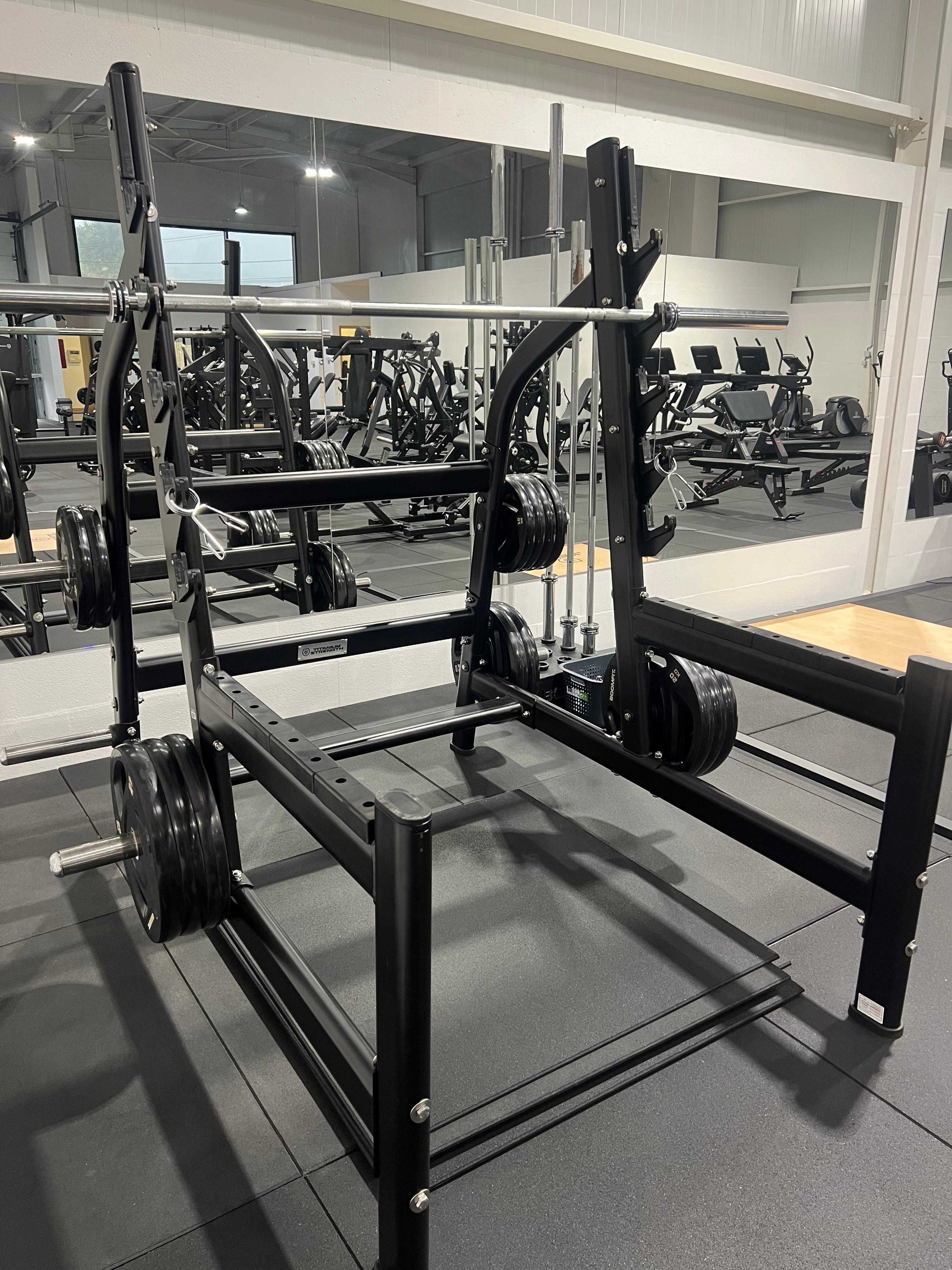 Rack Agachamentos Olímpico Black Series Titanium Strengh