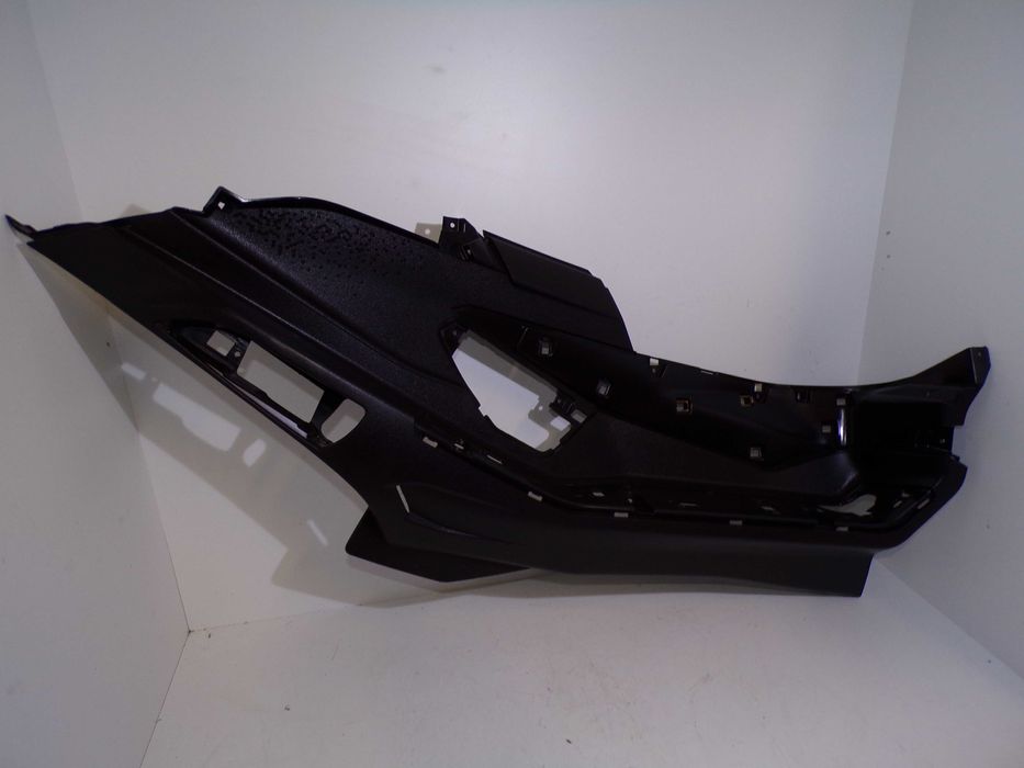 Podłoga Prawa Stopnica Piaggio MP3 530 Nowa OEM.