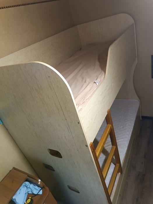 Двух ярусная кровать