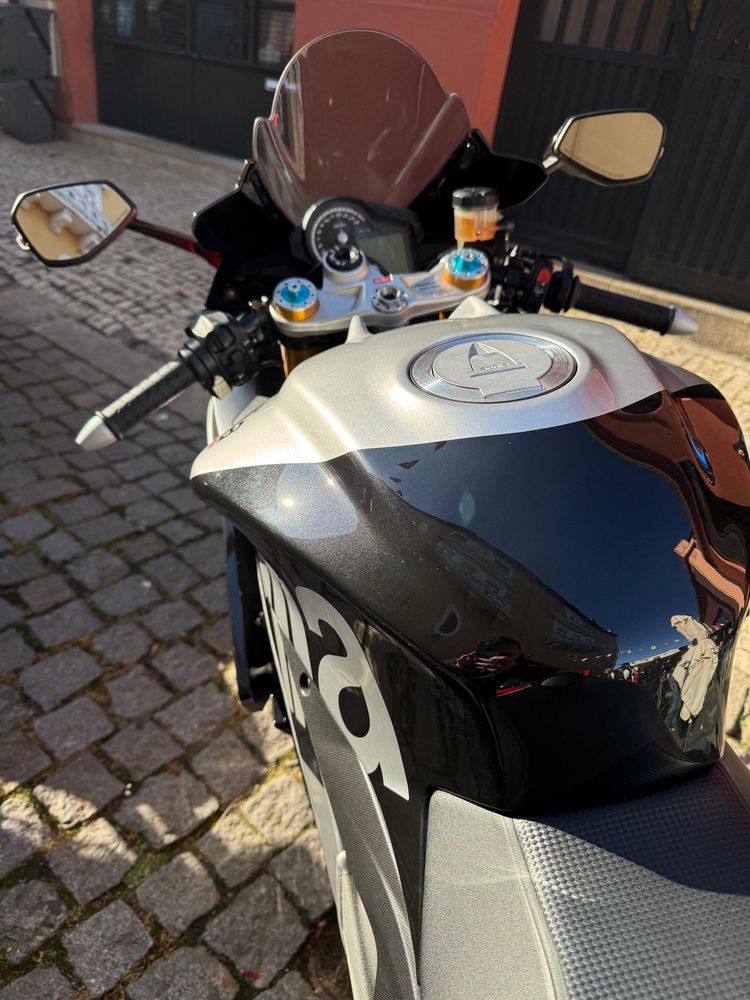 Aprilia RSV4 RF 1000 ( Possibilidade Financiamento )