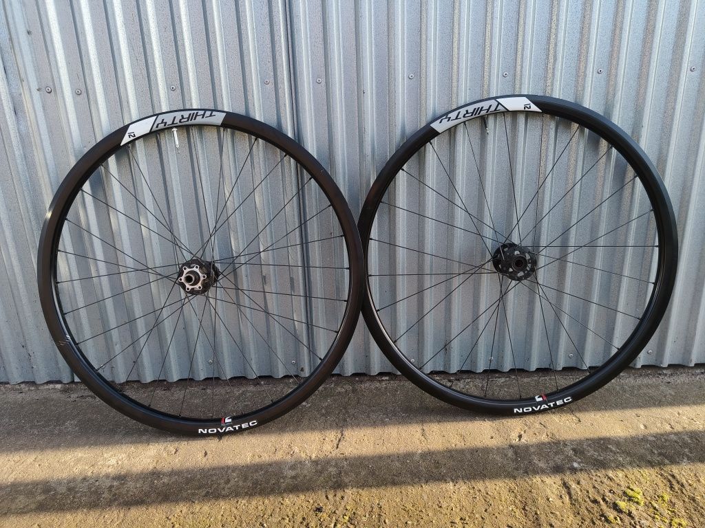Koła MTB novatec thirty 29" sztywne osie tubeless