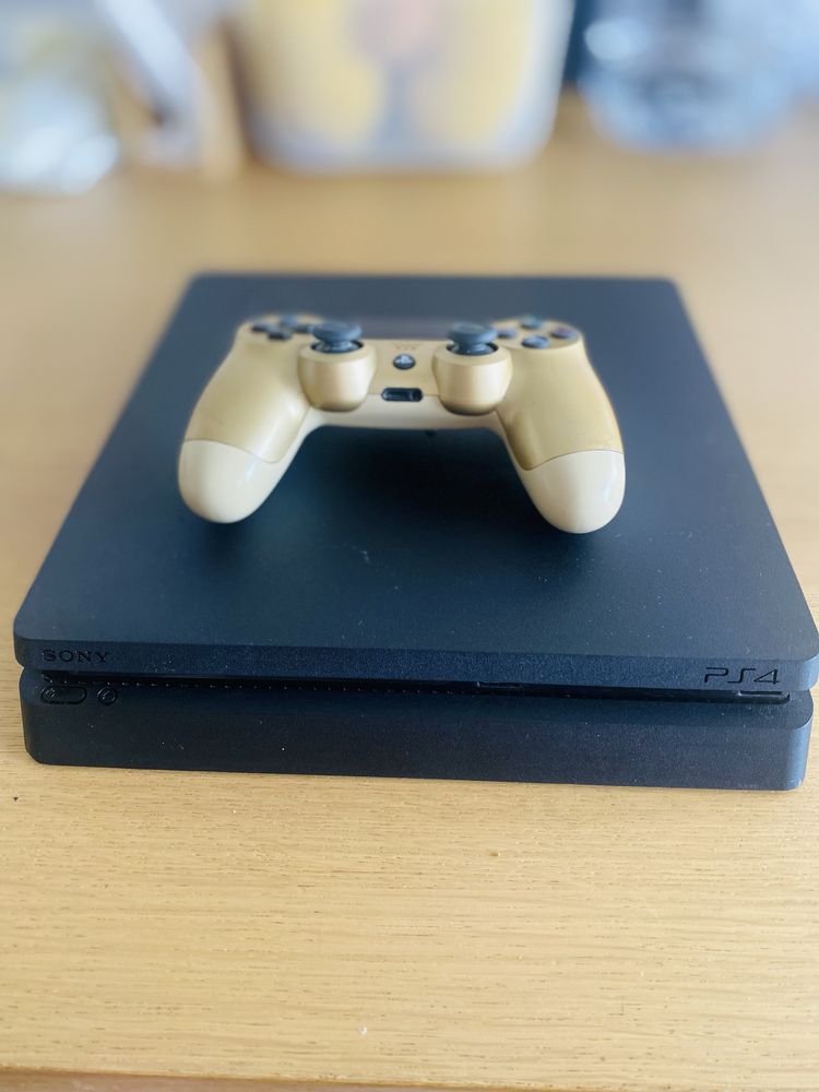 PS4 SLIM 1Tb ( muito estimado)