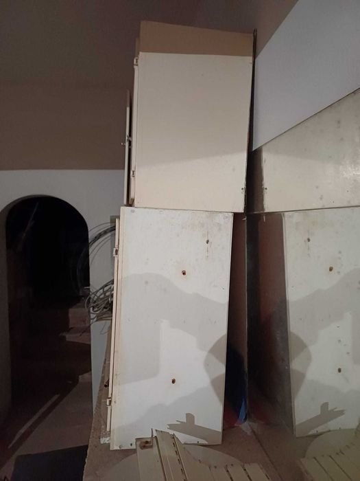 Armários de cozinha ou despensa