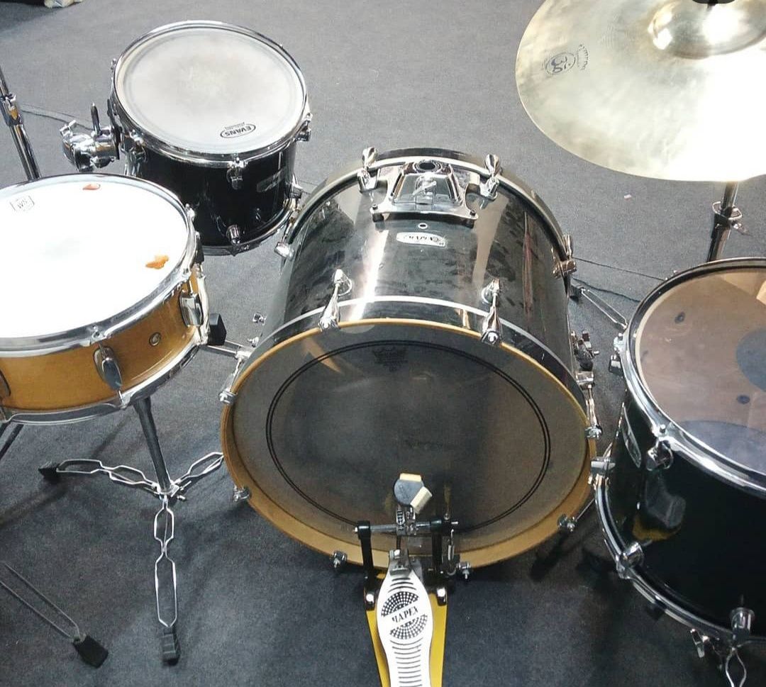 Perkusja Mapex Fusion (prawdopodobnie lata '00) i akcesoria