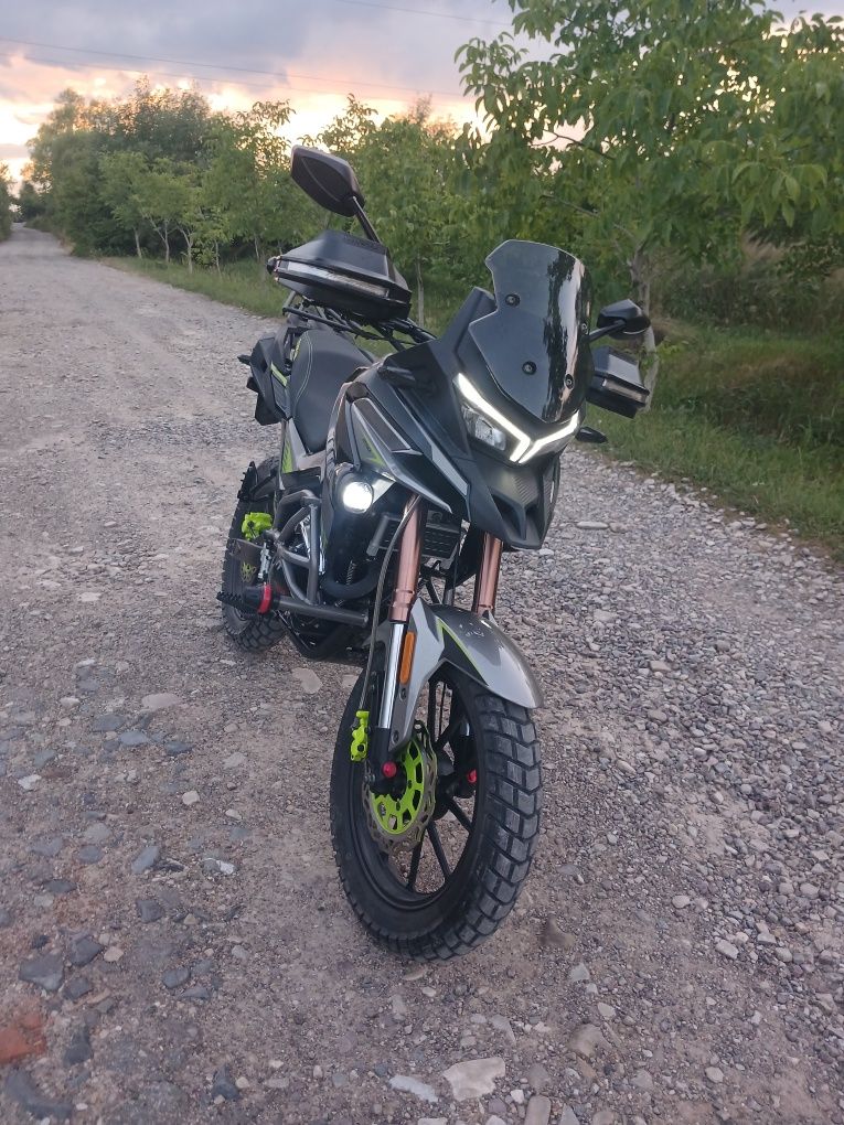 Продаж мото toukan