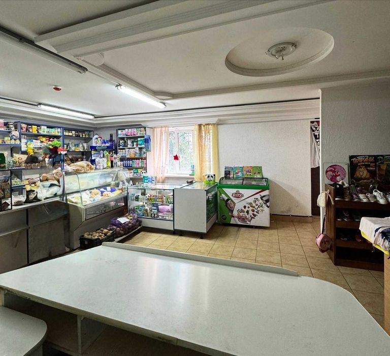 Продається комерційне приміщення