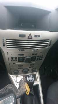 Astra 3 H 5drzwi cd radio