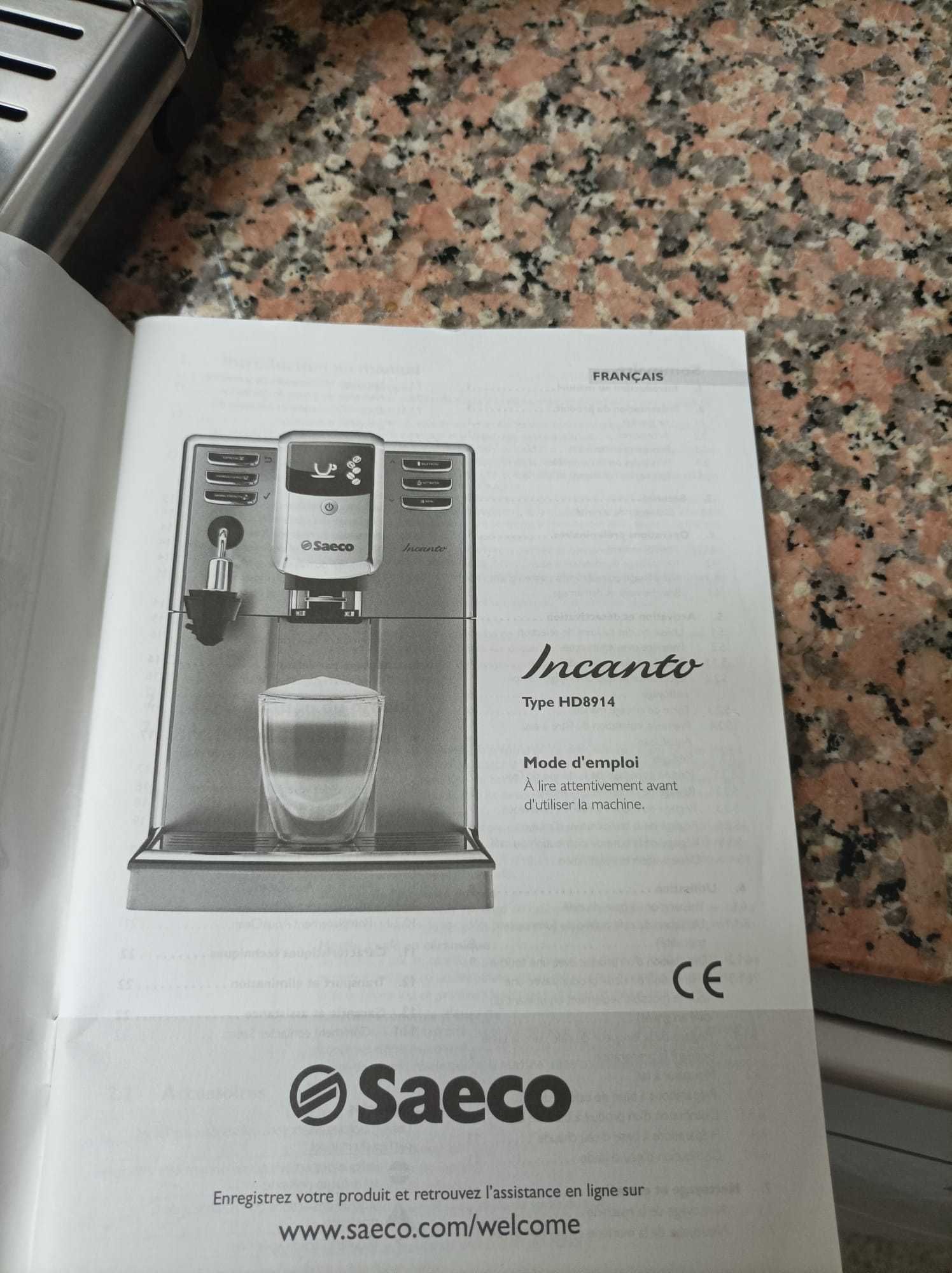 Máquina de café Saeco Type HD8914 em ótimo estado