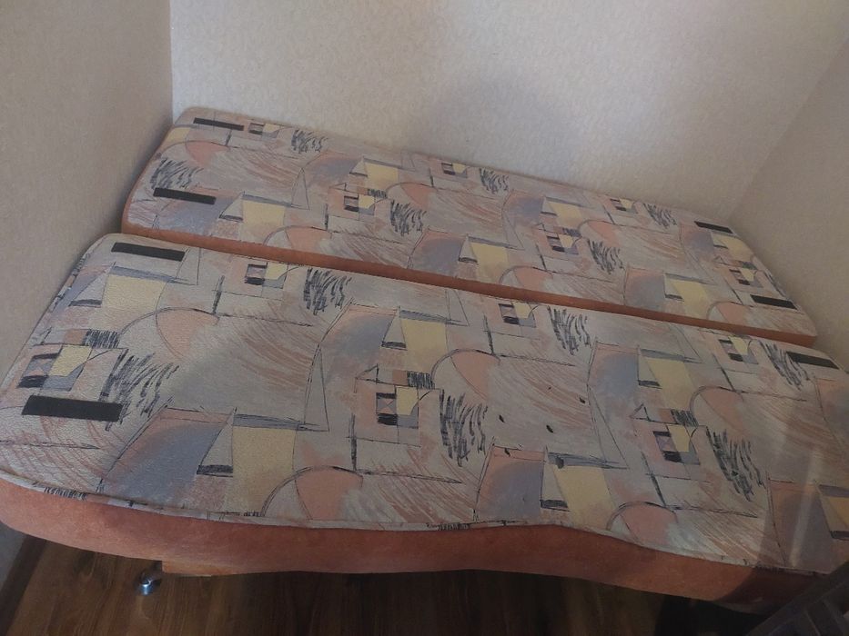 Продам двоспальний диван