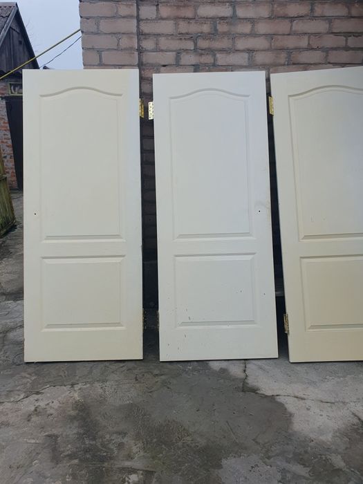 Двери межкомнатние б/у канатки