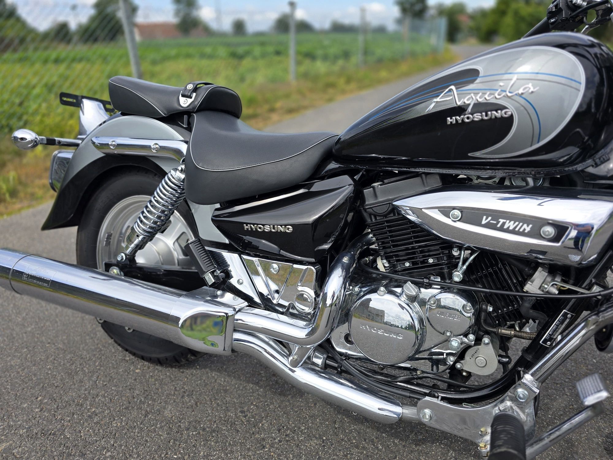 Hyosung aquilla 125 kat B Import niemcy.  Jak nowy !