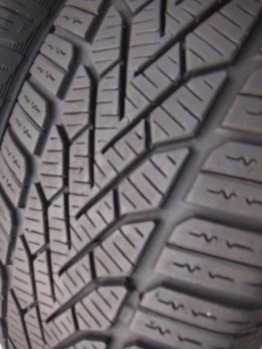 Opony Zimowe 175/65/15 Semperit 2szt 6mm