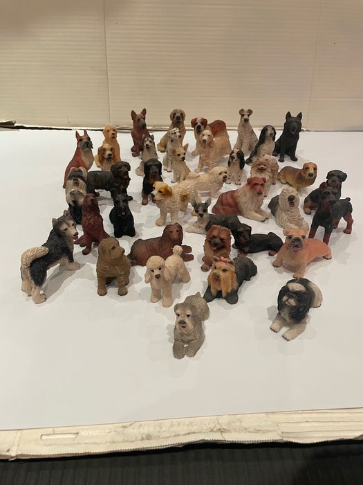 Coleção 39 cães cerâmica diferentes raças