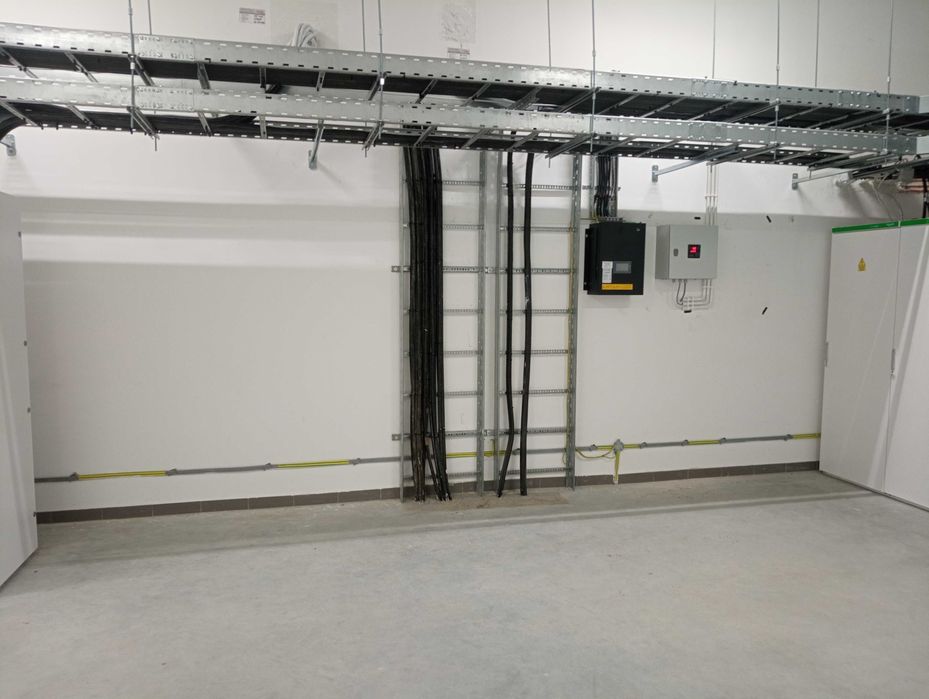 Instalacje elektryczne ,podłączanie kuchenek ,pomiary.