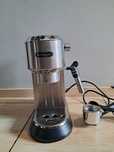 Ekspres kolbowy DeLonghi Dedica EC685.M