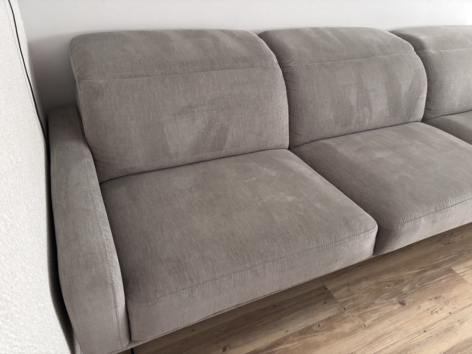 Lucrezia 3,5N sofa z regulowanymi zagłówkami