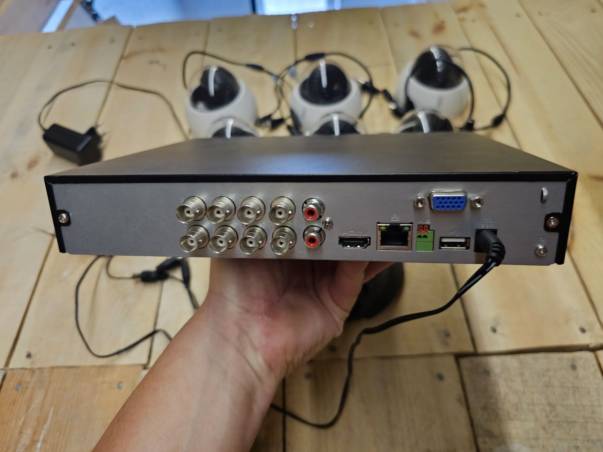 Комплект відео нагляду Dahua XVR5108HS-I2 Камери