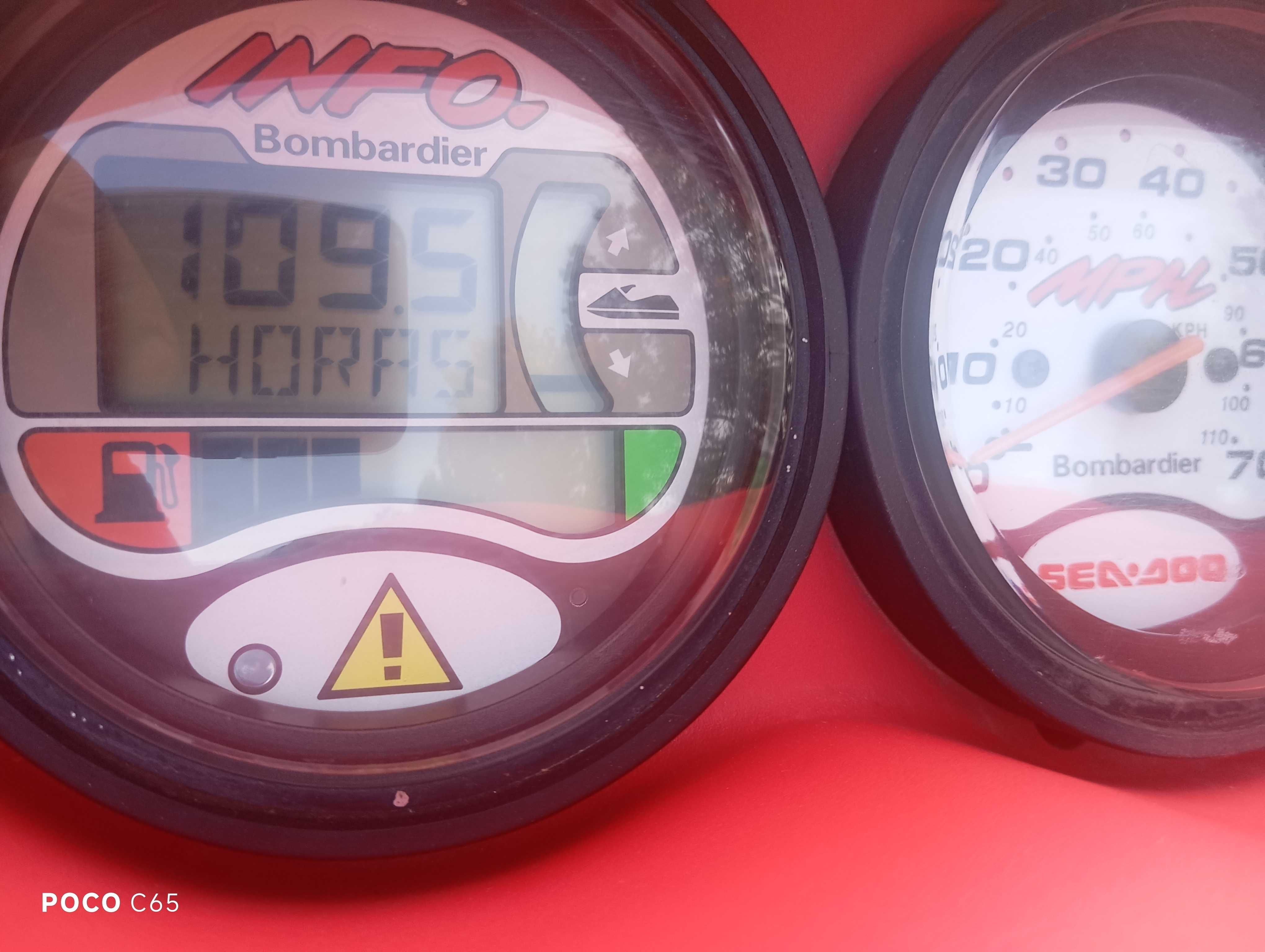 Vendo/troco Sea-doo GSX 110 cv (com 109 horas de uso)+ reboque