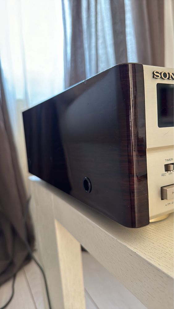 Sony  57ES, Sony K808 ES