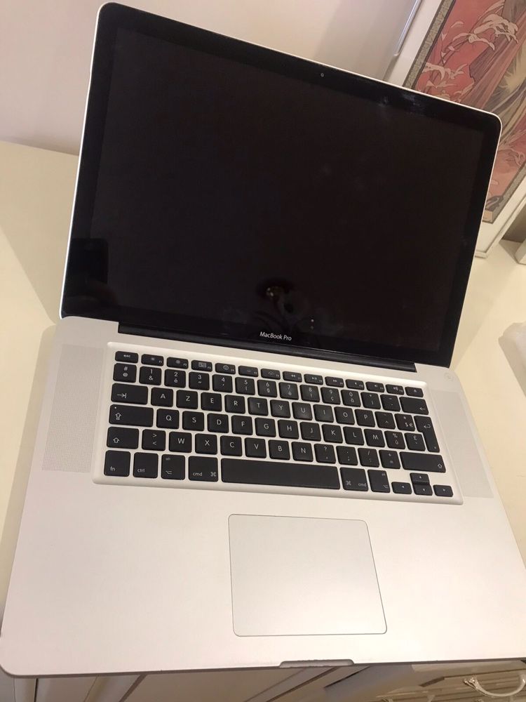 Mac Book Pro A1286 15,4/i5/240 ssd/8 gb/зарядка