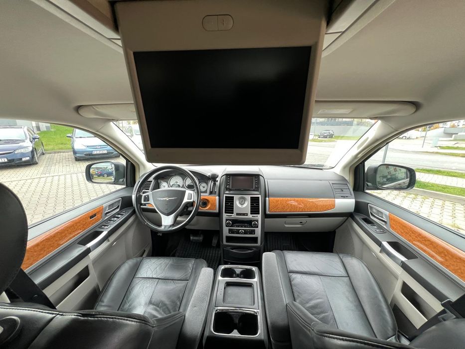 Chrysler Town& Country 2.8 Diesel•Automat•Kamera•7 osób •Xenon•Zamiana