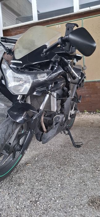 Honda CBR 125 ano 2011