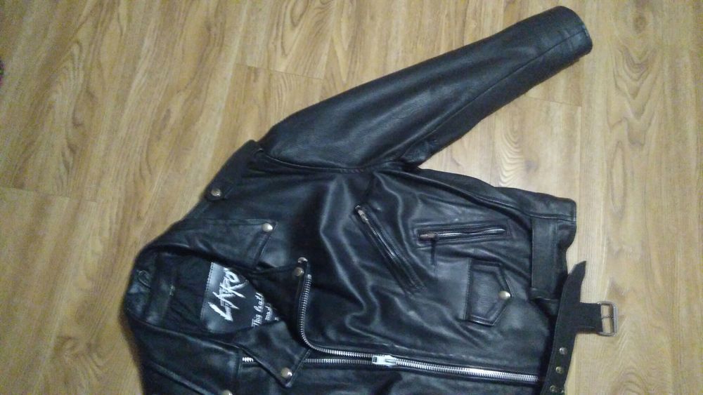 Продам фірмову  куртку L.A.Roxx. Шкіра.