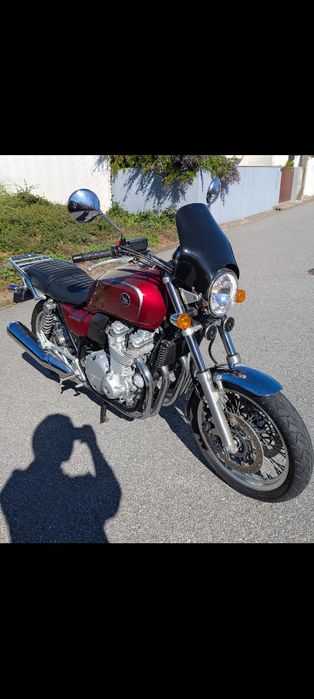 moto honda CB 1100