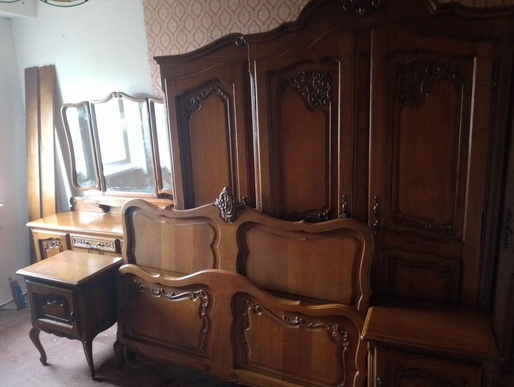 Piękna stylowa sypialnia ludwik dębowa komplet