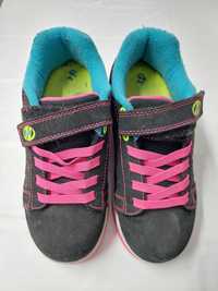 Tenis Heelys de rodinhas. T 35