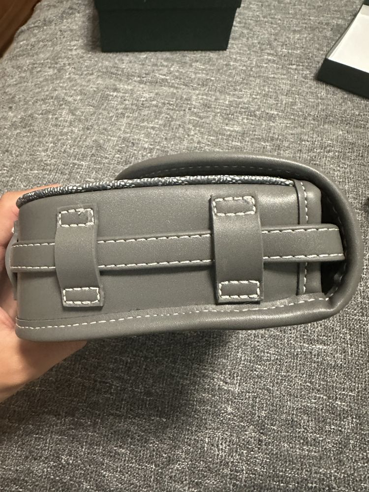 Mala Goyard Nova