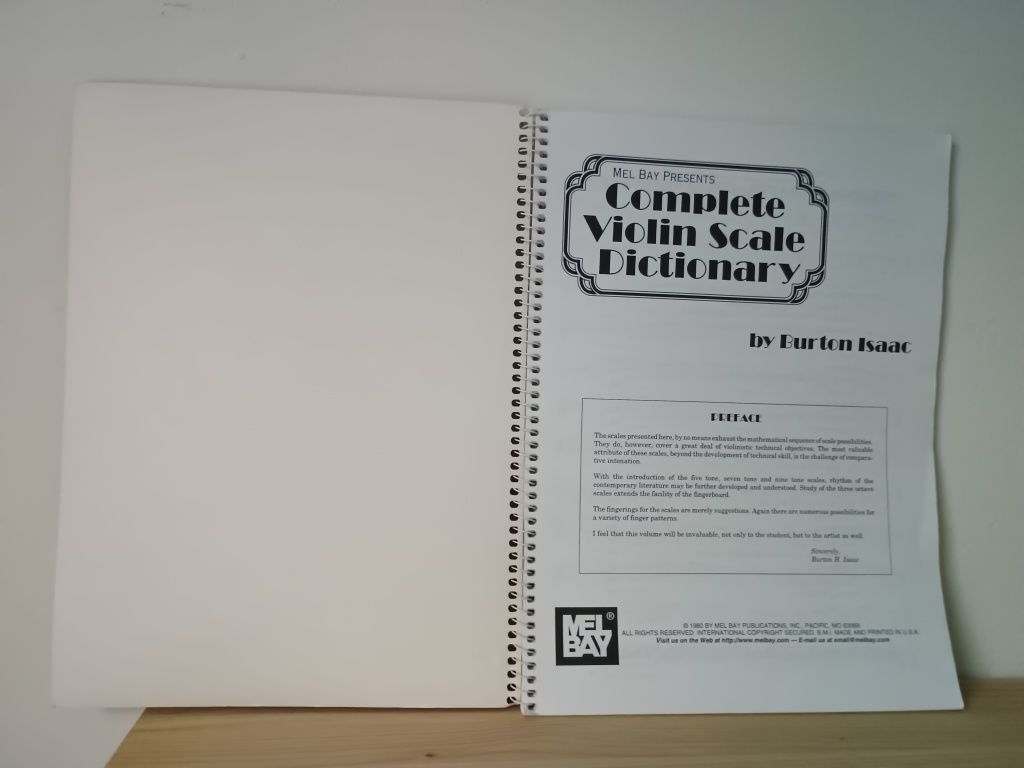 Mel Bay Present Complete Violino Scalę Dictionary.