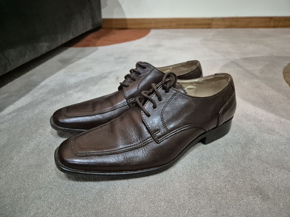 Sapatos de pele de homem