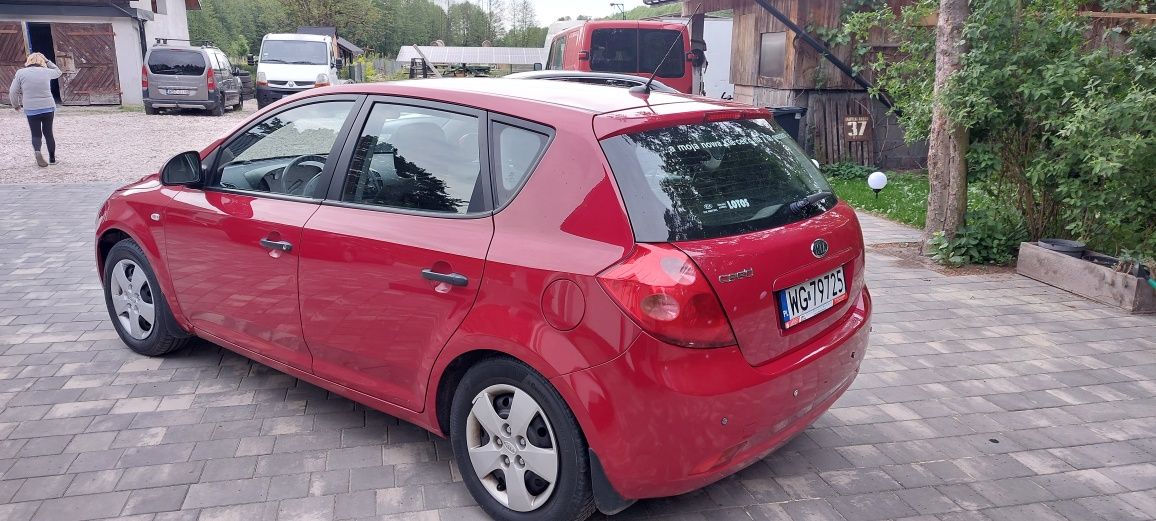 Kia ceed 1.4 109km LPG klima