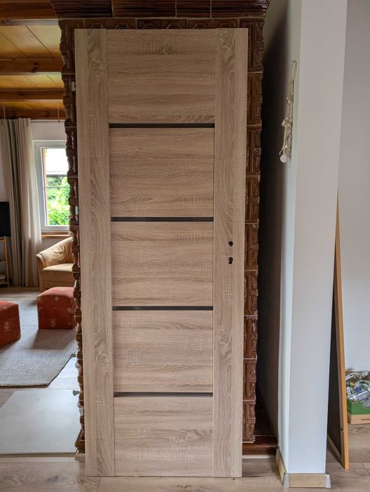 Nowe drzwi wewnętrzne z małym defektem na sprzedaż