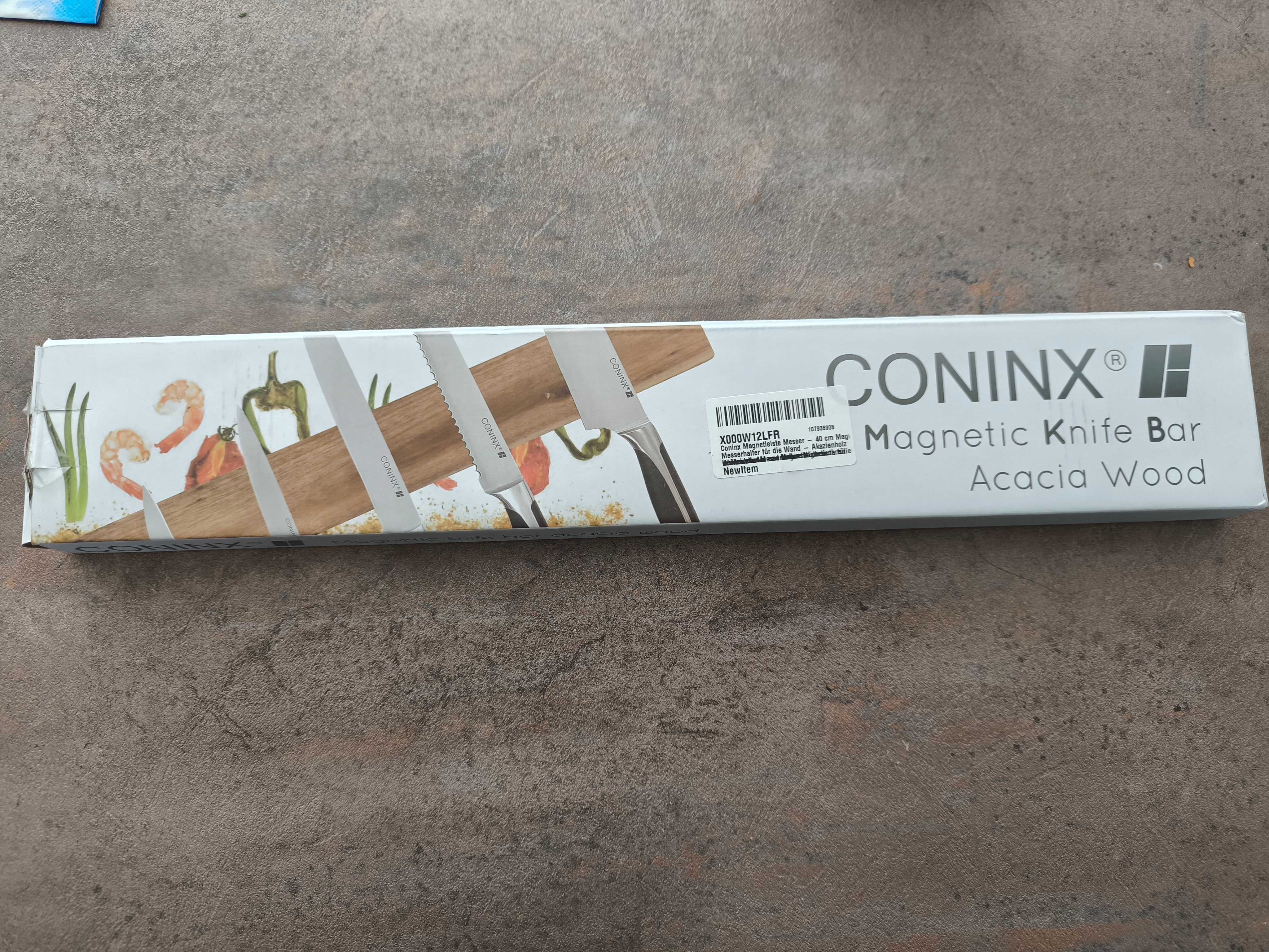 Listwa magnetyczna drewniana na noże firmy CONINX