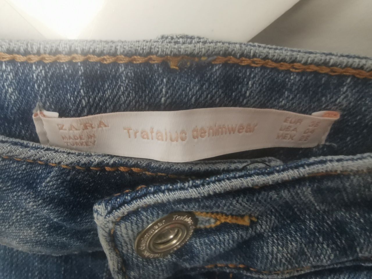 Spodnie jeansy damskie Zara 36