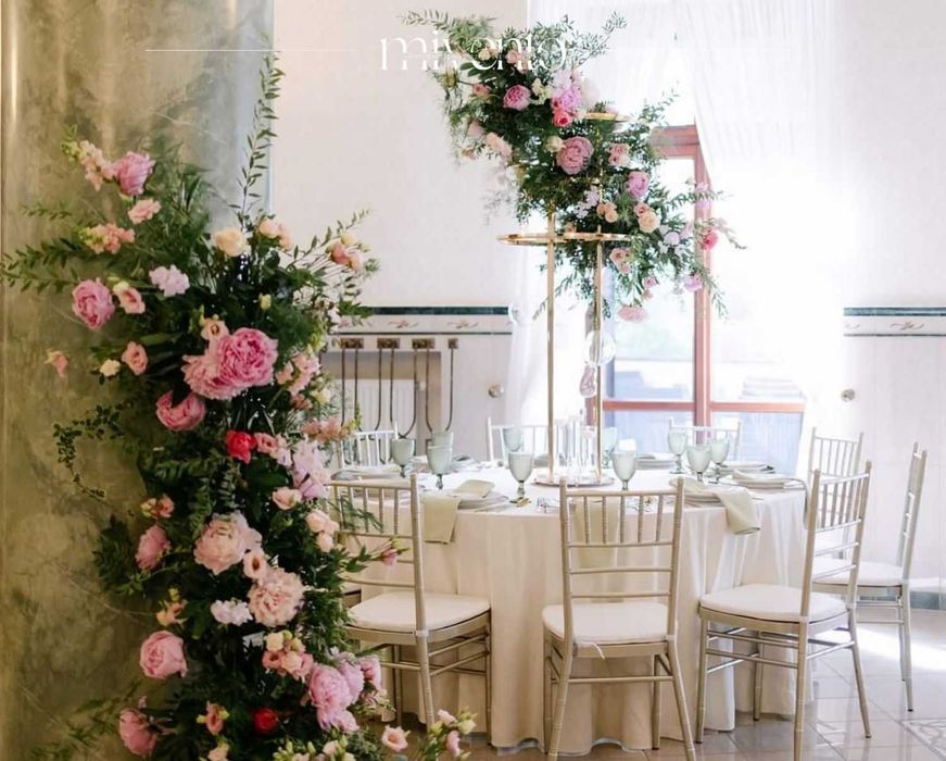 Krzesła rustykalne boho wynajem wypożyczalnia krzeseł ślub wesele