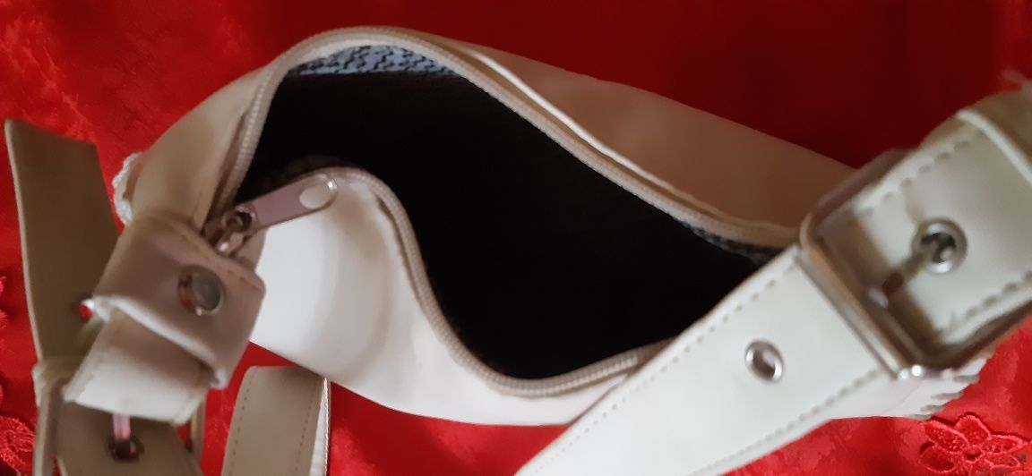 Wyprzedaż ceny do negocjacji zapraszam Gucci torebka na regulowanym pa