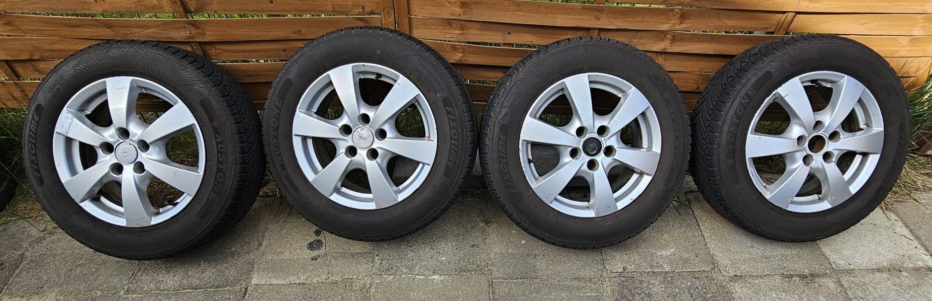 Alufelgi z oponami  195/65 r15 23r  5x108