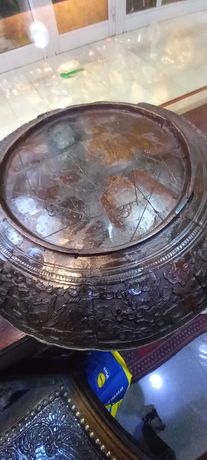 China , Taça Chinesa em coco relevado com 23 cm de diâmetro
