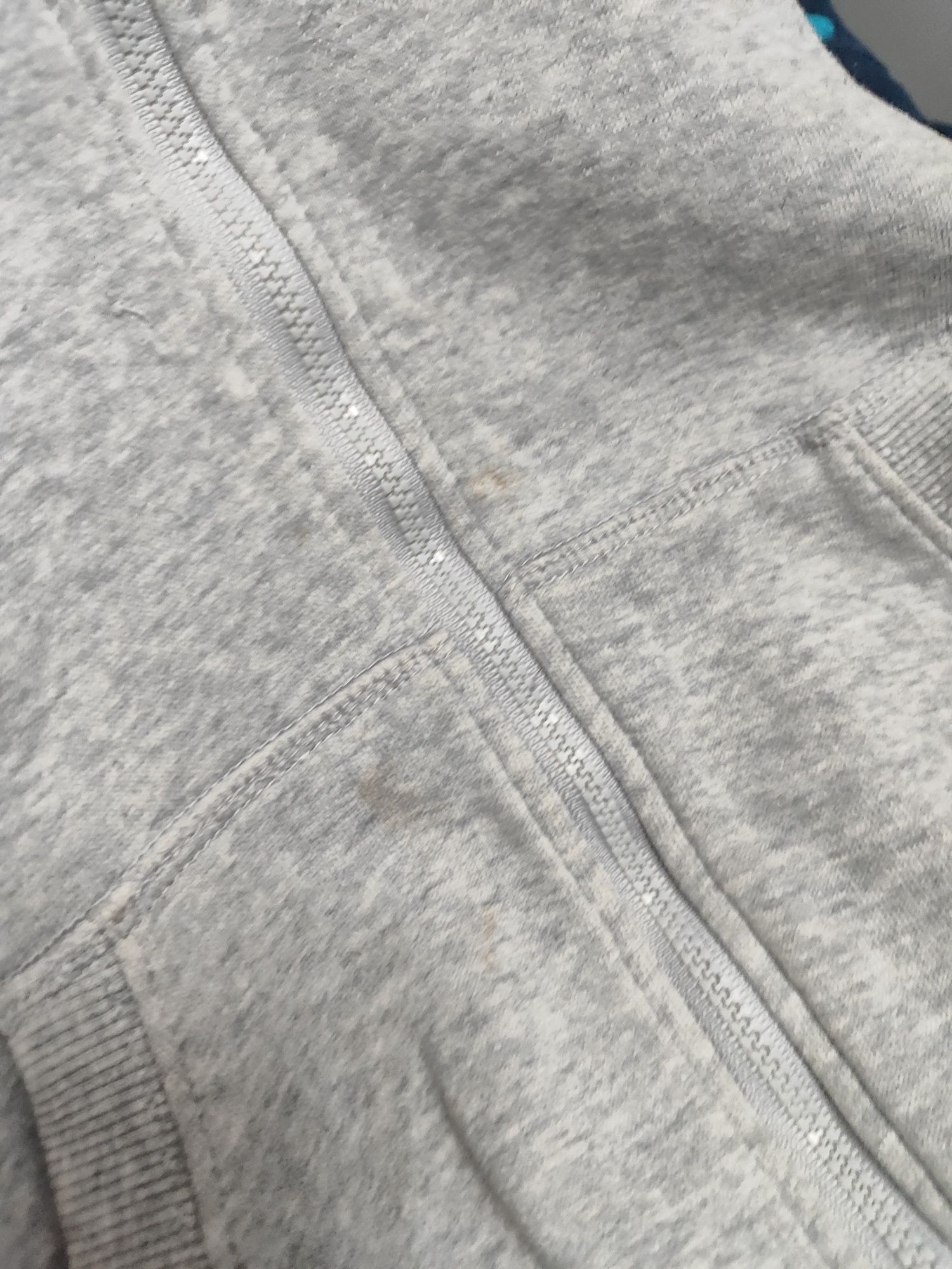 Bluza dla chłopczyka rozpinana na ekspres kaptur nadruk Reserved 122